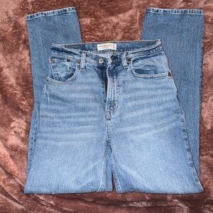 Abercrombie & Fitch 90’s Straight Leg Jeans